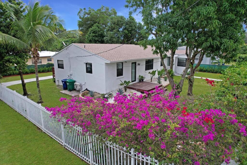 Miami Home 3 Bed 2 Bath Near Beach Exterior photo