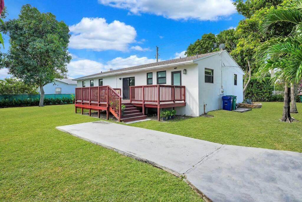 Miami Home 3 Bed 2 Bath Near Beach Exterior photo